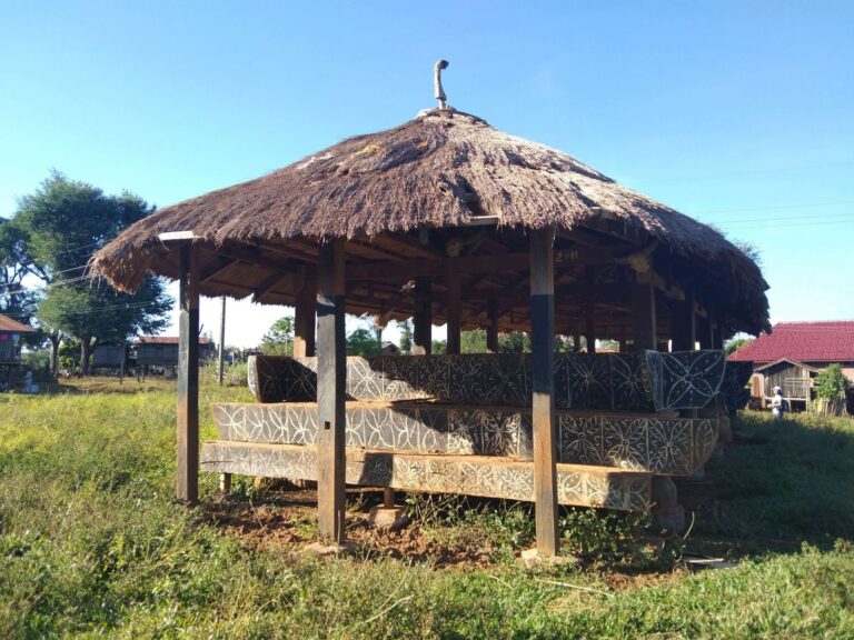 Spirit house at Ban Khieng Tad Soung, Bolaven