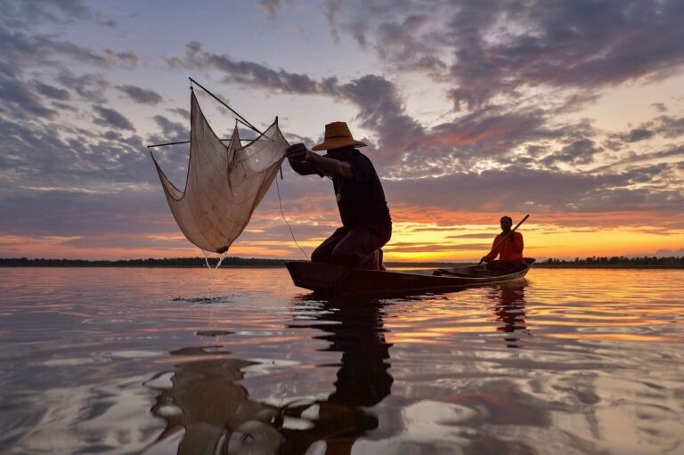 Fisherman in 4000 islands