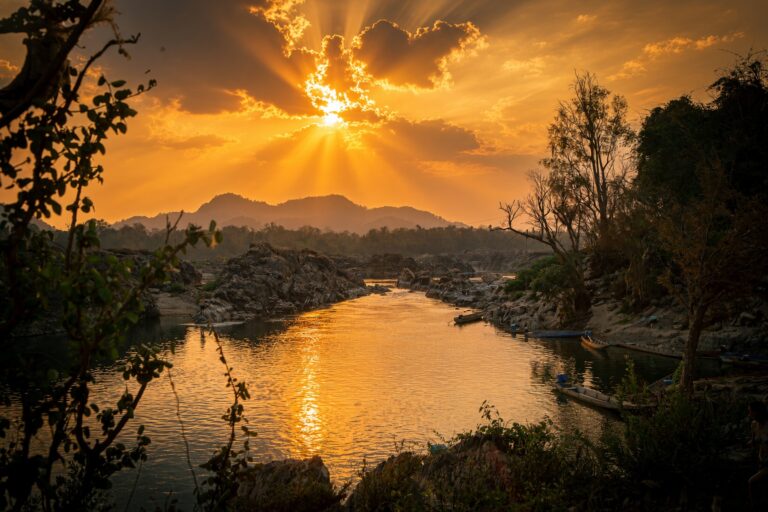 3-Day Classic Experience in Southern Laos